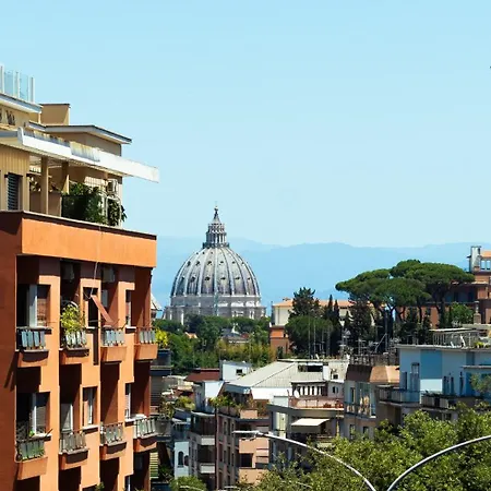 Near Vatican, Irnerio 47 Guest House-3